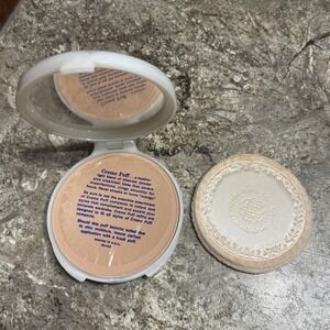 VINTAGE MAX FACTOR HOLLYWOOD CREME PUFF MAKE UP NOS‎ PROP GAY WHISPER